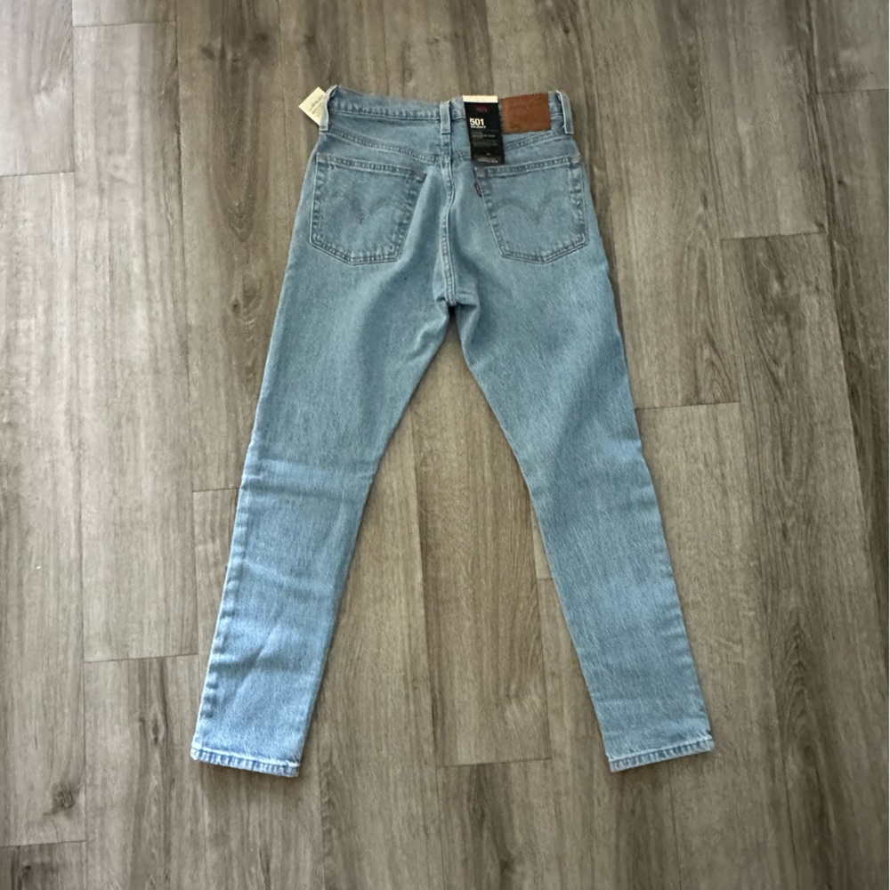 Levi's Women High Rise 501 Skinny Jeans - light wash Blue NTW - Picture 5 of 10